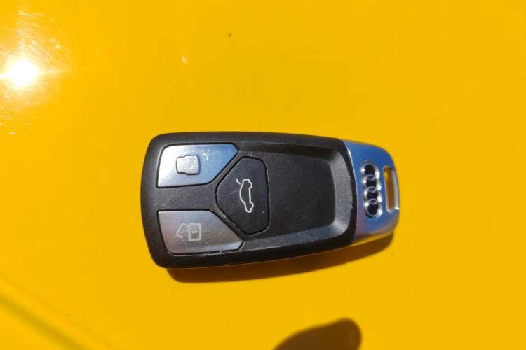 Used Audi TT 2015 TT Coupe 45 TFSI quattro Vehicle Key