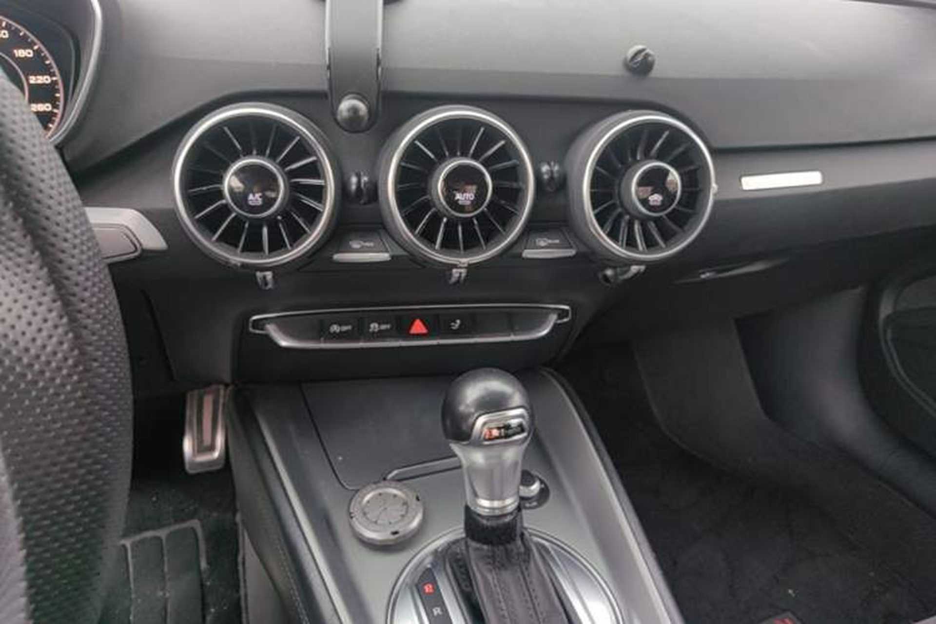 Used Audi TT 2017 TT Coupe 45 TFSI quattro Audio And AC Panel