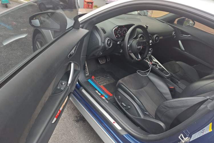 Used Audi TT 2017 TT Coupe 45 TFSI Driver Seat