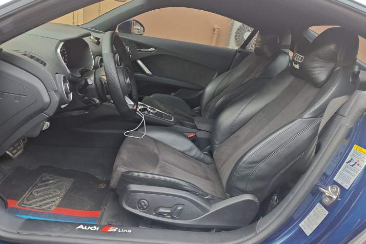 Used Audi TT 2017 TT Coupe 45 TFSI Left Front Seat
