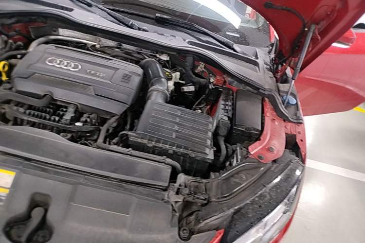 Used Audi TT 2017 TT Coupe 45 TFSI Engine Bay Left