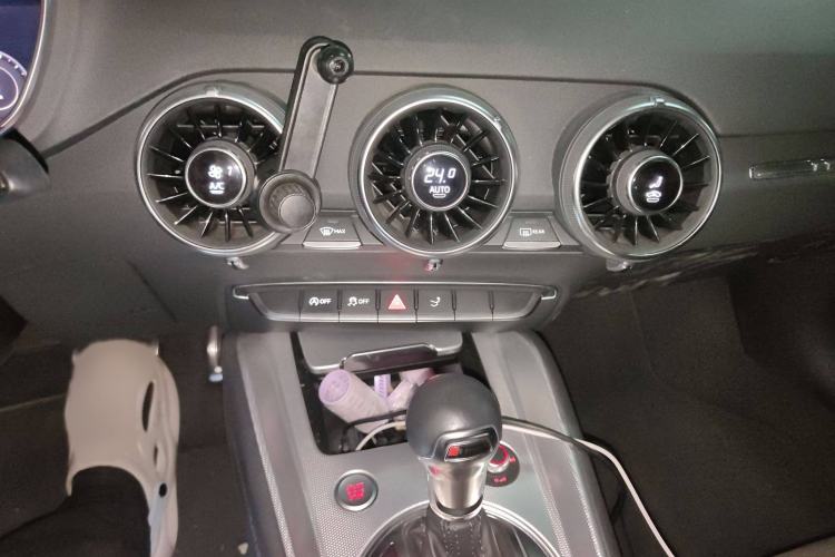 Used Audi TT 2017 TT Coupe 45 TFSI Audio And AC Panel
