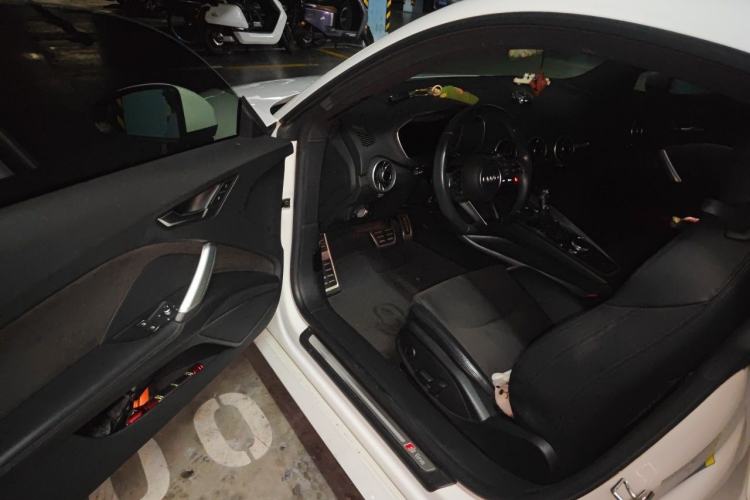 Used Audi TT 2017 TT Coupe 45 TFSI Driver Seat
