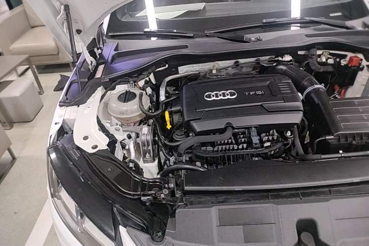 Used Audi TT 2017 TT Coupe 45 TFSI Engine Bay Right