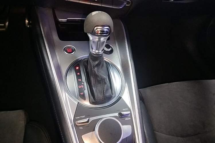 Used Audi TT 2017 TT Coupe 45 TFSI Gear Lever