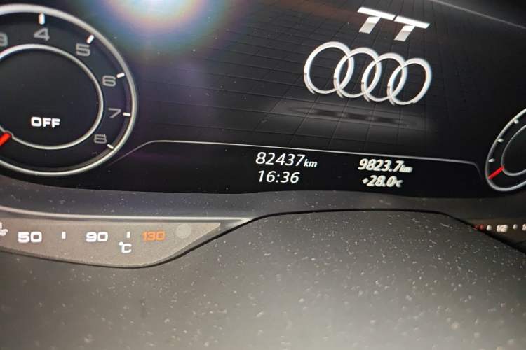 Used Audi TT 2017 TT Coupe 45 TFSI Odometer Close Up
