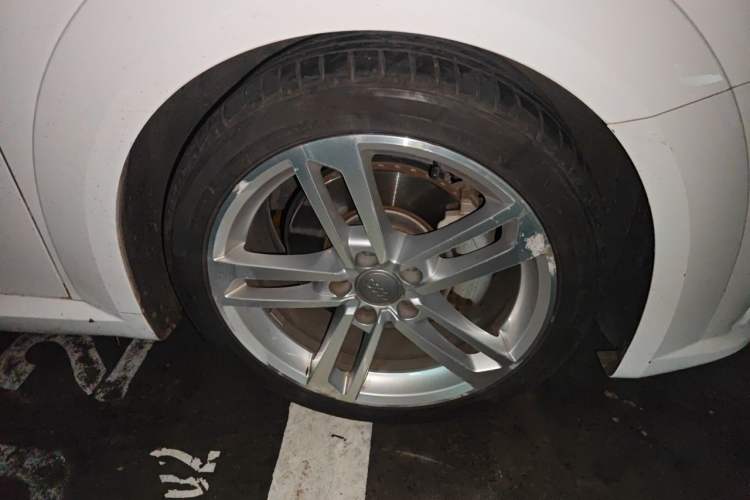 Used Audi TT 2017 TT Coupe 45 TFSI Right Front Wheel Hub
