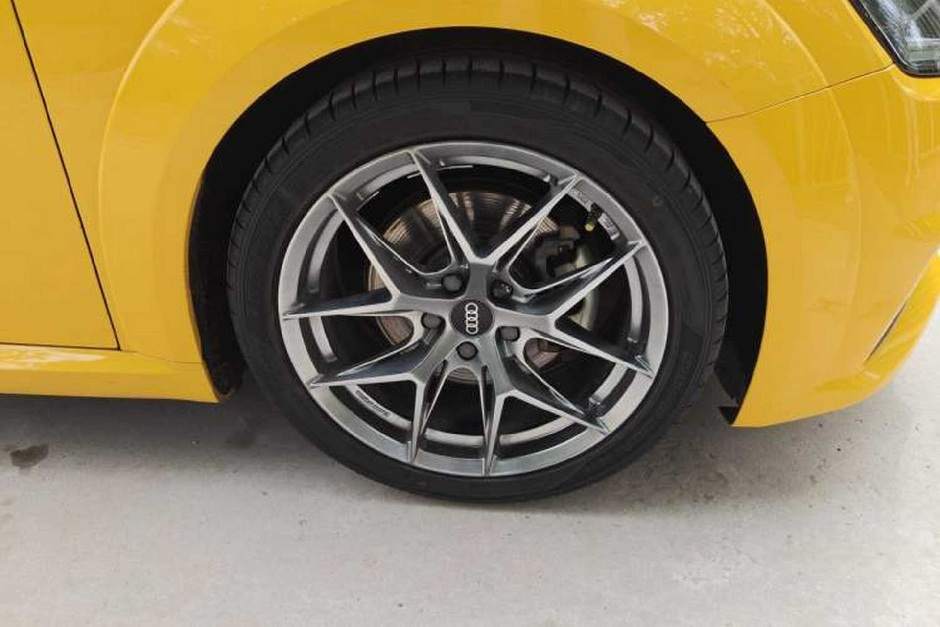 Used Audi TT 2017 TT Coupe 45 TFSI Right Front Wheel Hub