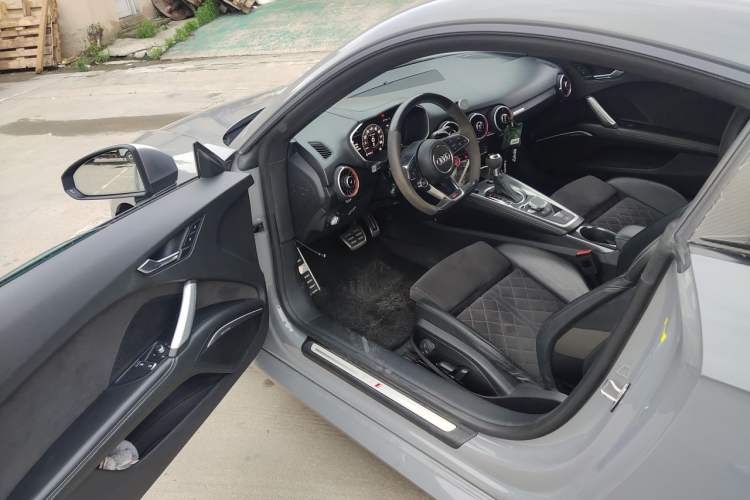 Used Audi TT RS 2017 TT RS 2.5T Coupe Driver Seat