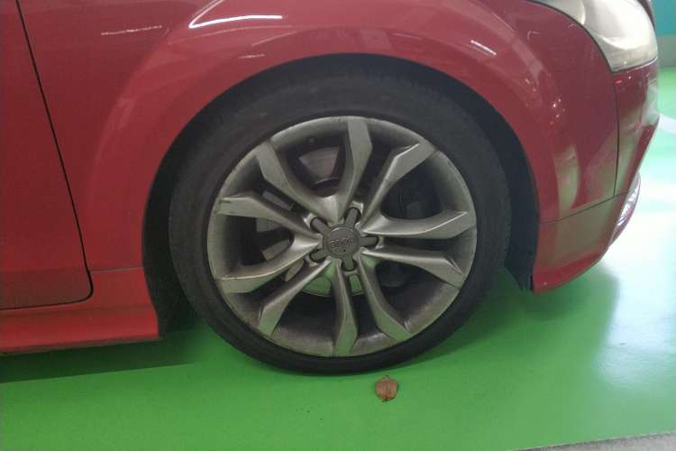 Used Audi TTS 2008 TTS Coupe 2.0TFSI quattro Right Rear Wheel Hub