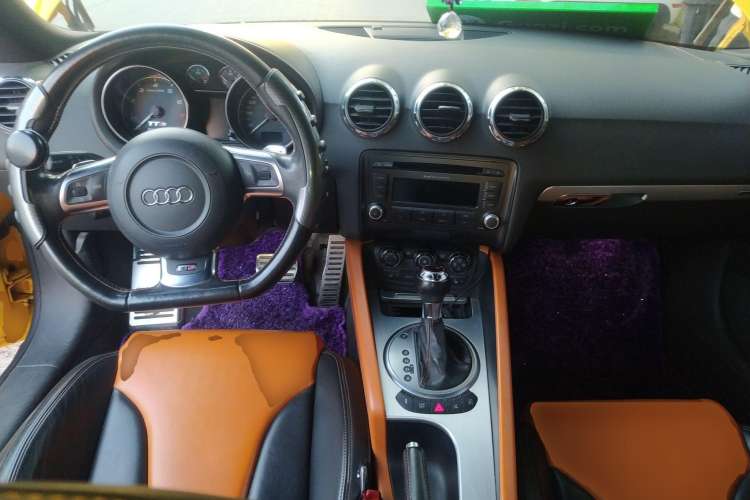 Used Audi TTS 2008 TTS Coupe 2.0TFSI quattro Center Console