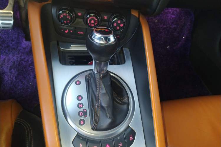 Used Audi TTS 2008 TTS Coupe 2.0TFSI quattro Gear Lever