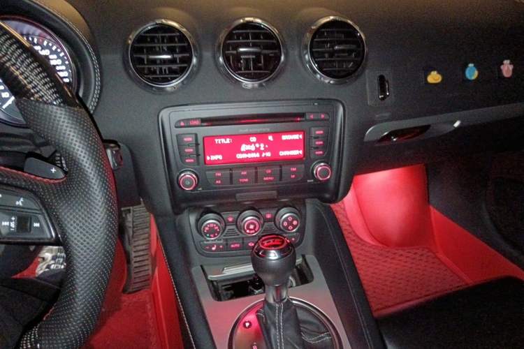 Used Audi TTS 2011 TTS Coupe 2.0TFSI quattro Audio And AC Panel