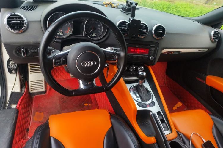 Used Audi TTS 2011 TTS Roadster 2.0TFSI quattro Center Console