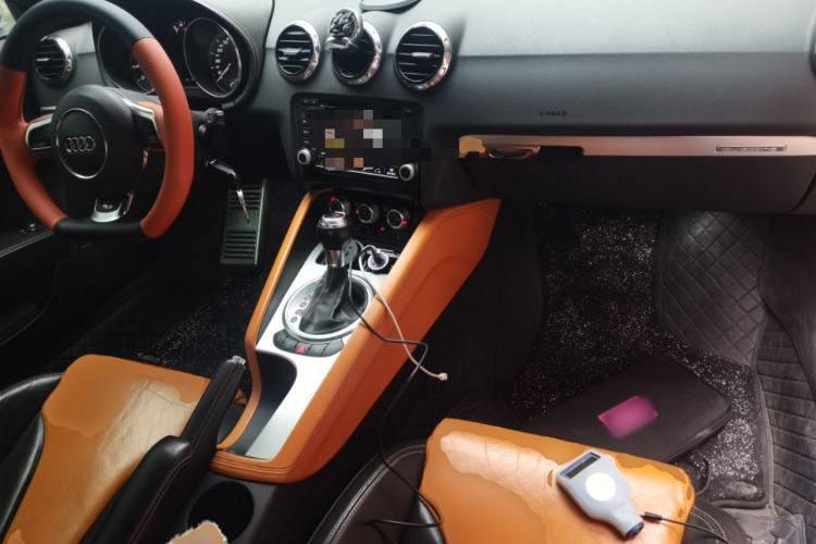 Used Audi TTS 2011 TTS Coupe 2.0TFSI quattro Center Console