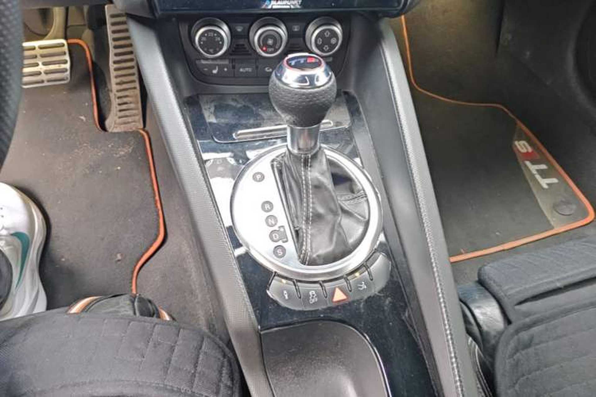 Used Audi TTS 2011 TTS Coupe 2.0TFSI quattro Gear Lever