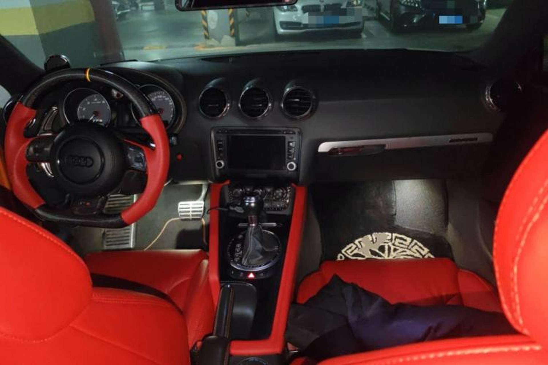 Used Audi TTS 2011 TTS Coupe 2.0TFSI quattro Center Console
