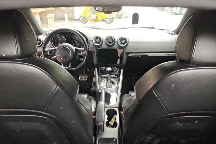 Used Audi TTS 2011 TTS Coupe 2.0TFSI quattro Center Console