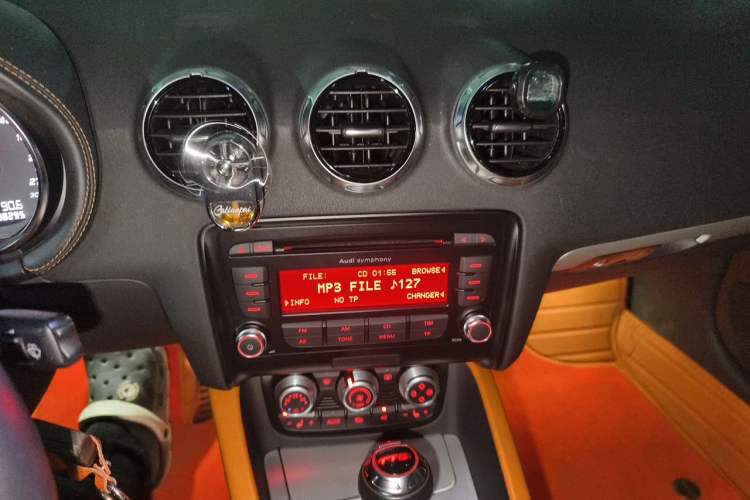 Used Audi TTS 2011 TTS Roadster 2.0TFSI quattro Audio And AC Panel