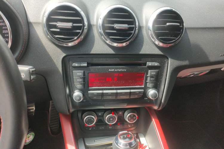 Used Audi TTS 2011 TTS Coupe 2.0TFSI quattro Audio And AC Panel