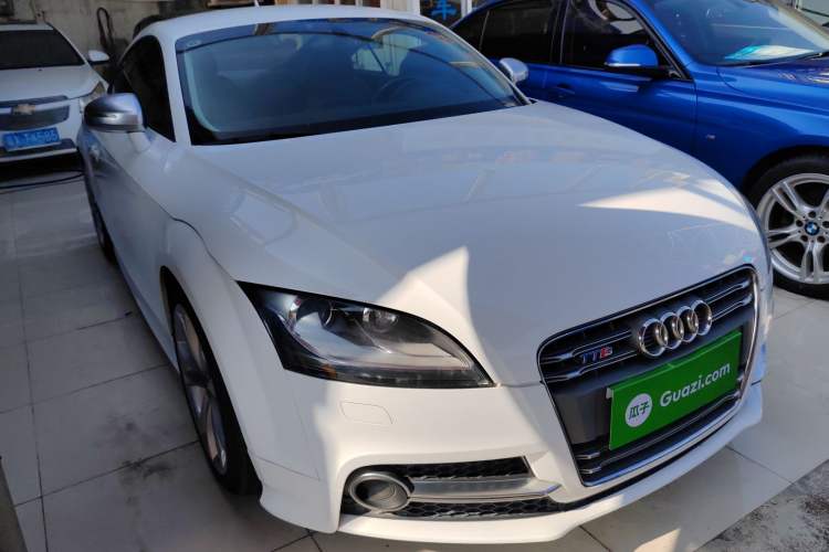 Used Audi TTS 2011 TTS Coupe 2.0TFSI quattro Front Right 45 Deg