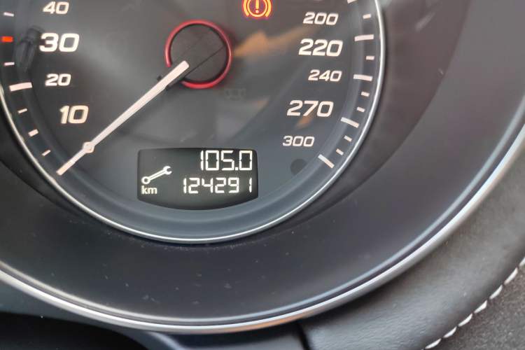Used Audi TTS 2011 TTS Coupe 2.0TFSI quattro Odometer Close Up