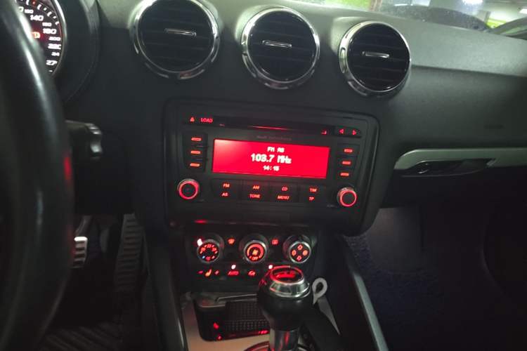 Used Audi TTS 2011 TTS Coupe 2.0TFSI quattro Audio And AC Panel