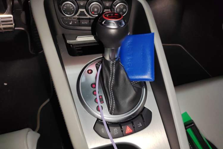 Used Audi TTS 2013 TTS Coupe 2.0TFSI quattro Gear Lever