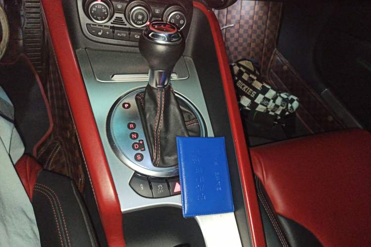 Used Audi TTS 2013 TTS Coupe 2.0TFSI quattro Gear Lever
