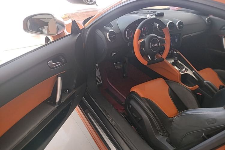 Used Audi TTS 2013 TTS Coupe 2.0TFSI quattro Driver Seat