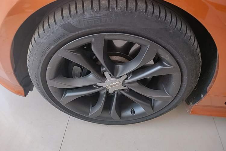 Used Audi TTS 2013 TTS Coupe 2.0TFSI quattro Left Front Wheel Hub
