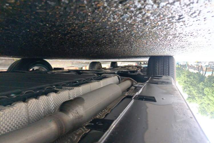 Used Avatr 06 2025 Pro Range-Extended Edition Chassis Front Left