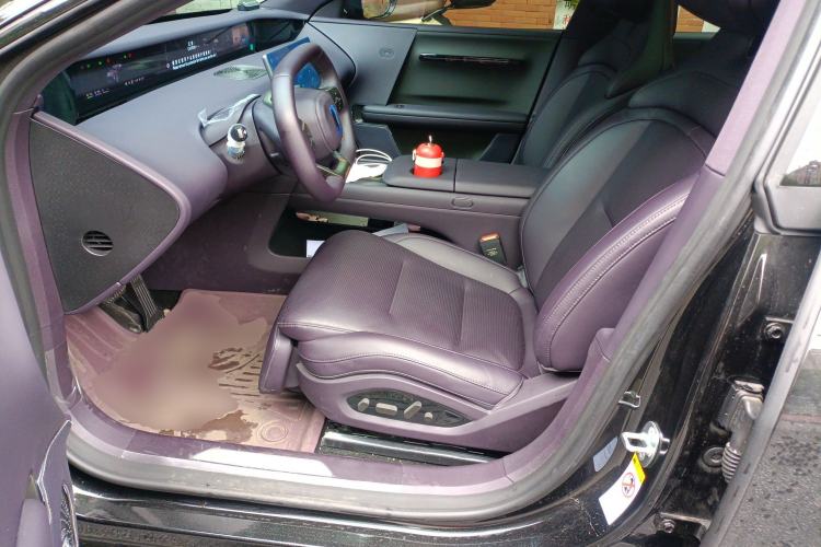 Used Avatr 06 2025 Pro Range-Extended Edition Left Front Seat