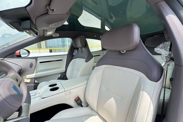 Used Avatr 06 2025 Pro Range-Extended Edition Interior 6