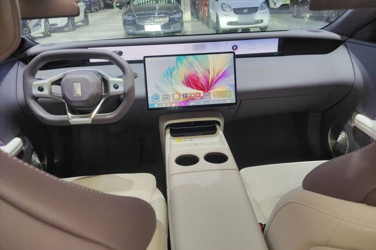 Used Avatr 06 2025 Pro Range-Extended Edition Center Console