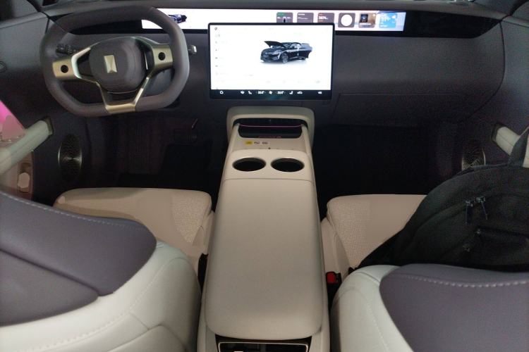 Used Avatr 06 2025 Pro All-Electric Version Center Console