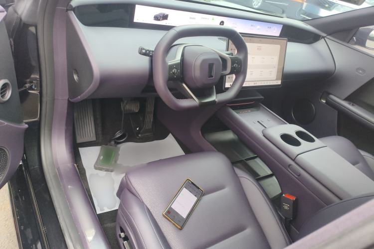 Used Avatr 06 2025 Pro Range-Extended Edition Center Console