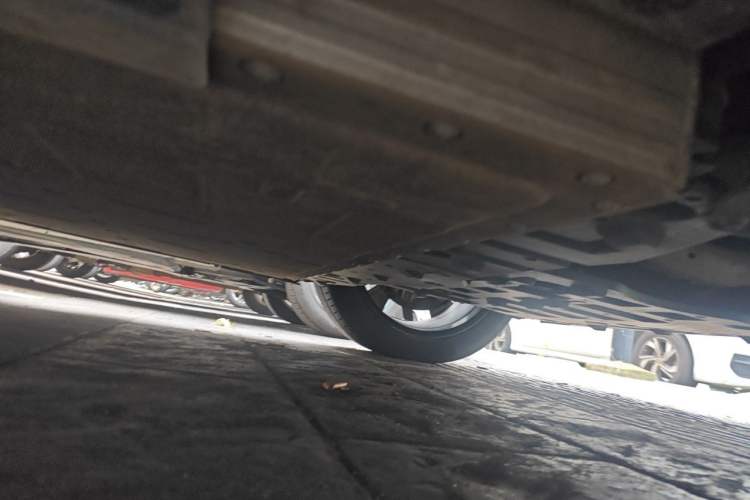 Used Avatr 06  Chassis Rear Left