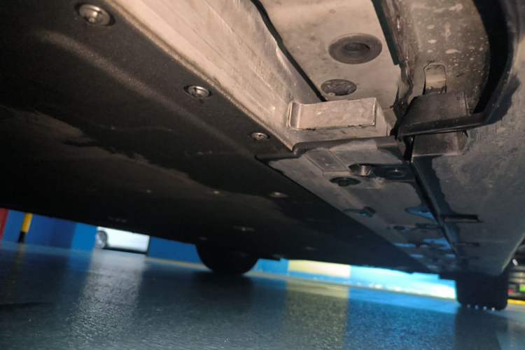 Used Avatr 06 2025 Max All-Electric Version Chassis Rear Right