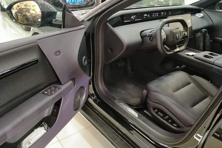 Used Avatr 06 2025 Max Extended-Range Edition Driver Seat