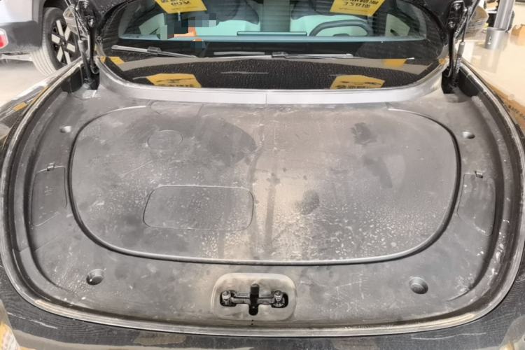 Used Avatr 06 2025 Pro Range-Extended Edition Engine Bay