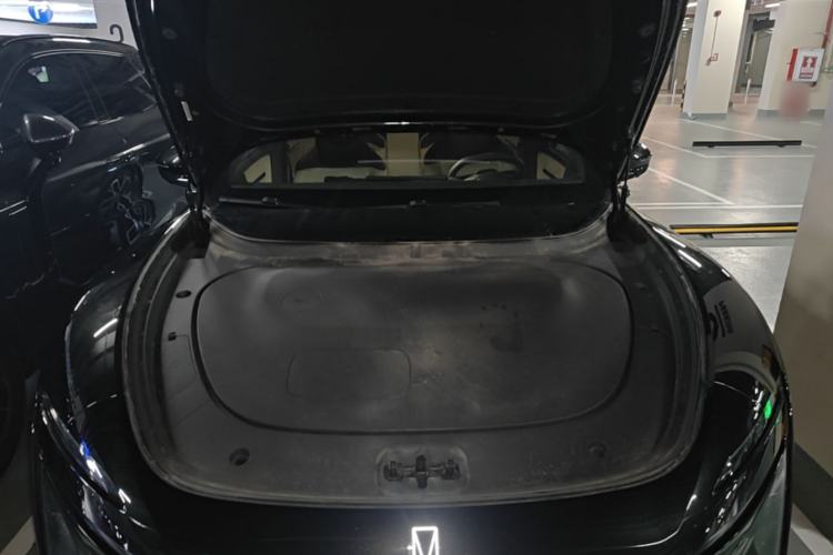 Used Avatr 06 2025 Max Extended-Range Edition Engine Bay