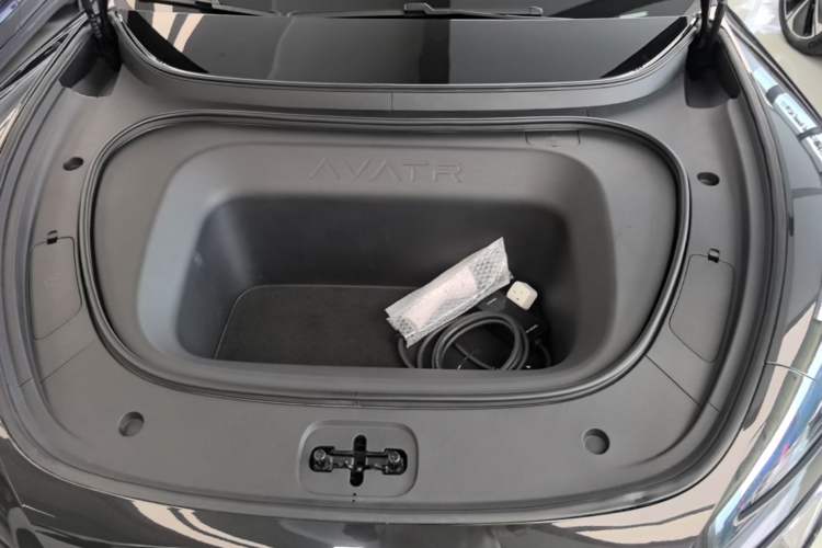 Used Avatr 06 2025 Pro All-Electric Version Engine Bay