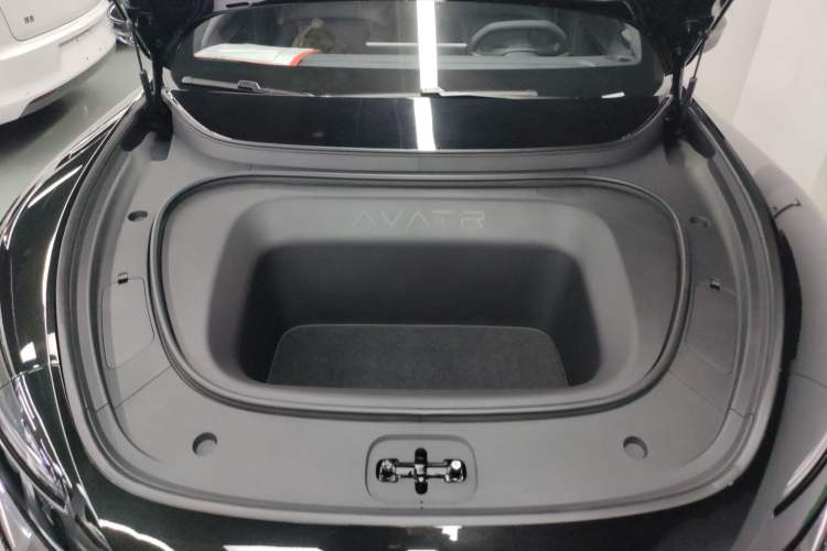 Used Avatr 06 2025 Ultra Pure Electric Edition Engine Bay