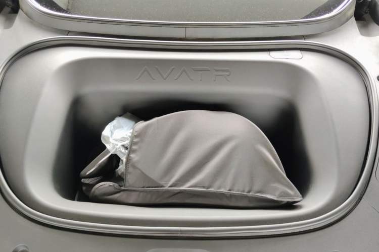 Used Avatr 06 2025 Pro All-Electric Version Engine Bay