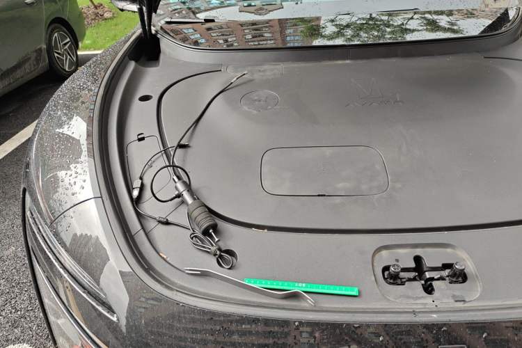 Used Avatr 06 2025 Max Extended-Range Edition Engine Bay Right