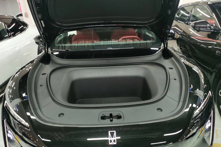 Used Avatr 06 2025 Ultra Pure Electric Edition Engine Bay
