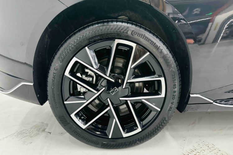 Used Avatr 06 2025 Max Extended-Range Edition Exterior 10