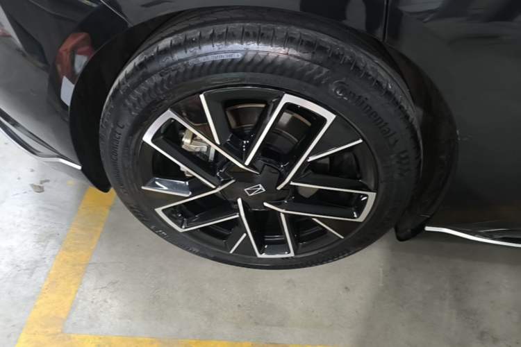 Used Avatr 06 2025 Pro All-Electric Version Exterior 5
