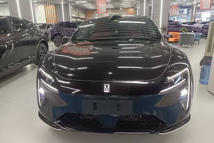 Used Avatr 06 2025 Max Extended-Range Edition Front